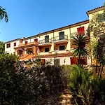 With Swimming-pool In Sos Alinos 3*