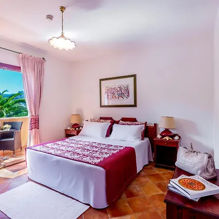 With Swimming-pool In Sos Alinos Apart-hotel