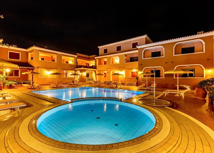 With Swimming-pool In Sos Alinos