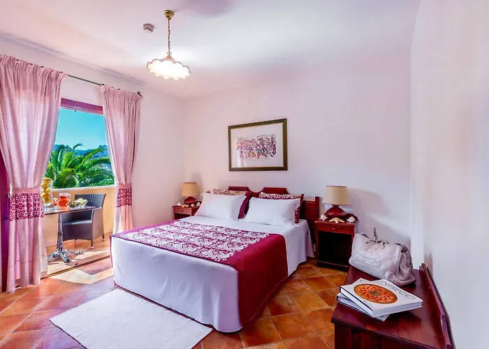 With Swimming-pool In Sos Alinos Apartmanhotel